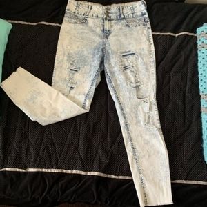 No Boundaries Acid Wash Jeans